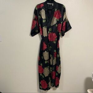 Contessa Di Roma Robe Women’s Size Medium Black Floral print Satin Dress Robe